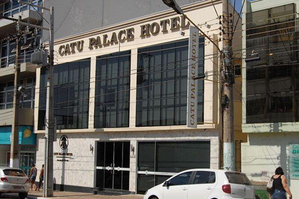 Catu Palace Hotel ฮอนโดโนโปลิส ภายนอก รูปภาพ